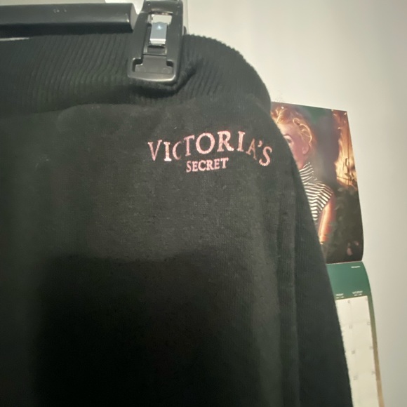 Joggers - Picture 2 of 5